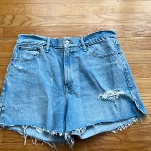 NWT Abercrombie & Fitch The 4” Mom Short B18